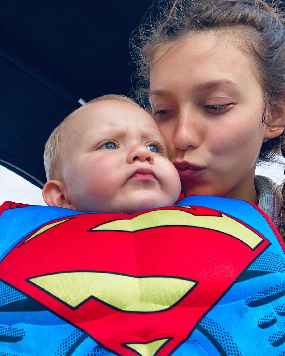 Мрійливий хлопчик: Регіна Тодоренко розчулила ніжним фото з сином