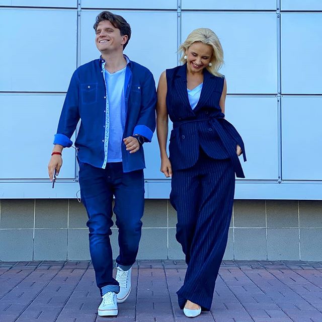 Леди Элегантность: Лилия Ребрик в  ультратрендовом костюме за 2 800 грн покорила стилем