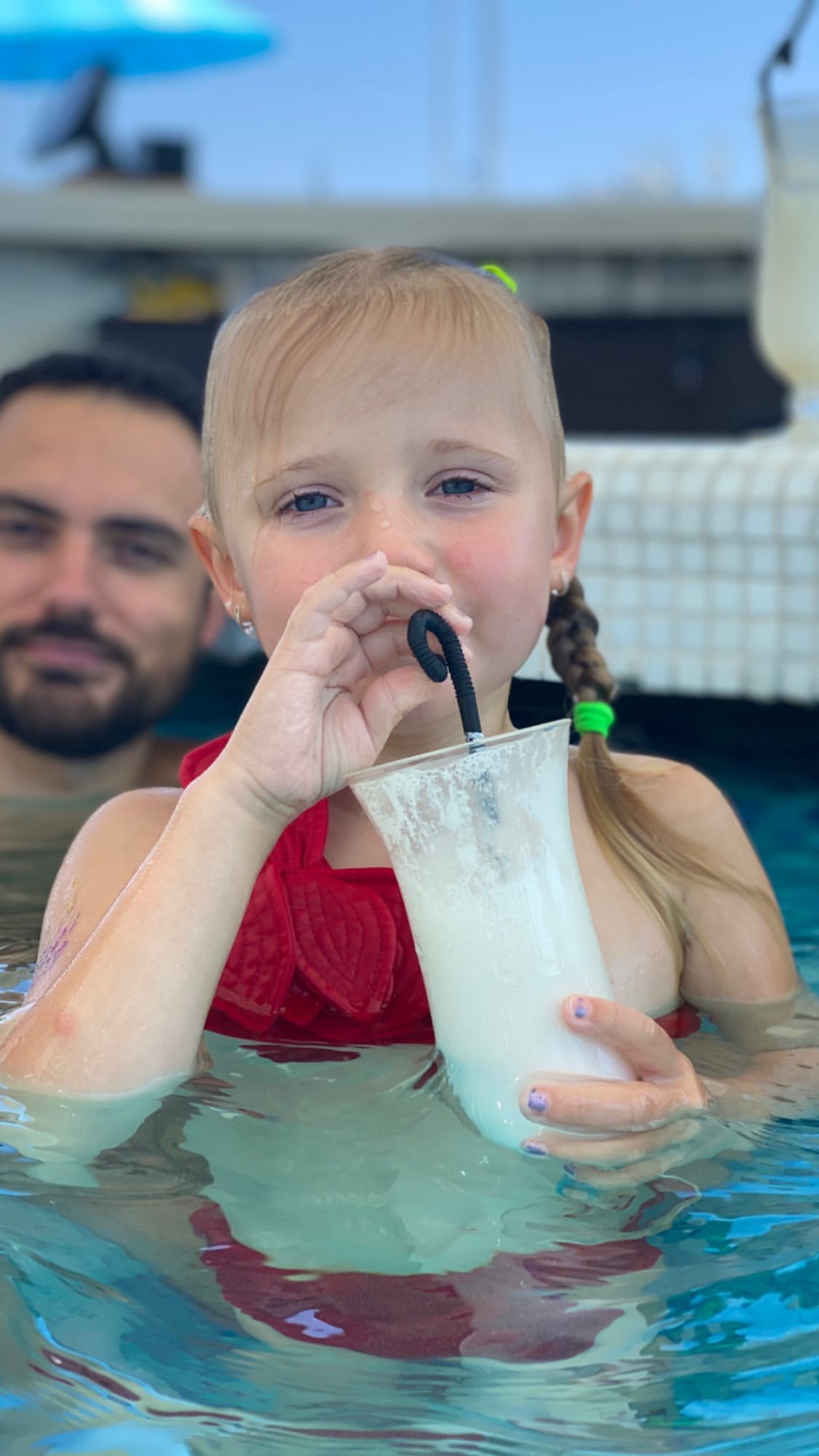 Дельфин и русалка: Слава из НеАнгелов показала семейный уикенд с бывшим мужем в Одессе