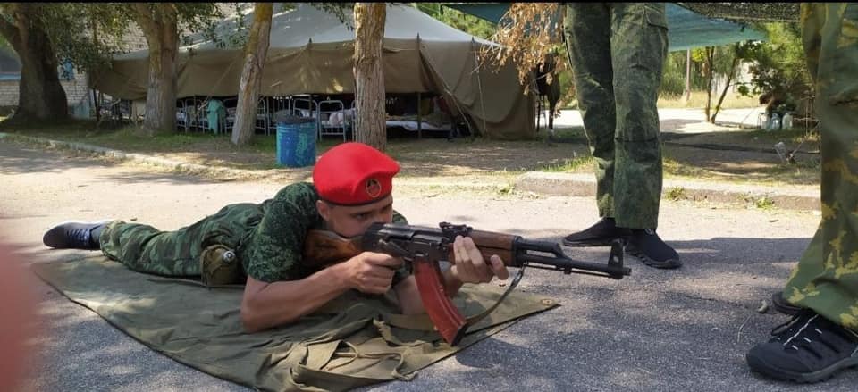 В &quot;ДНР&quot; из детей воспитывают будущих боевиков: появилось фото-доказательство