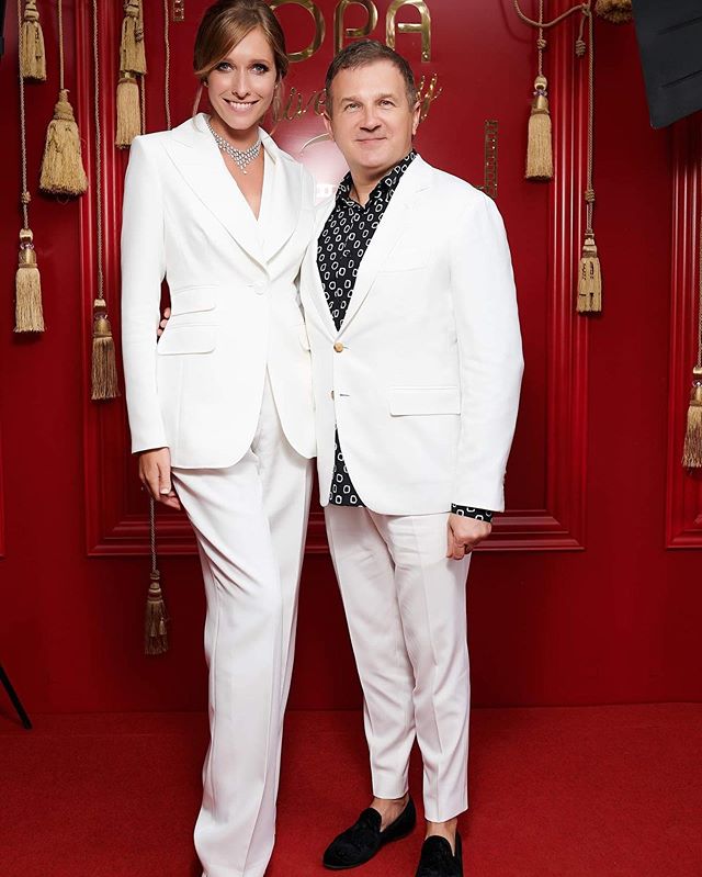 Невероятно и незабываемо: Осадчая и Горбунов побаловали эксклюзивными кадрами с юбилея со звездными гостями