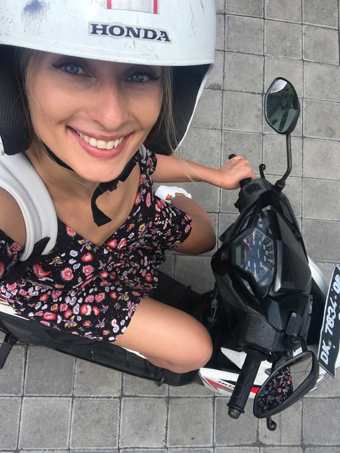 Українська ведуча влаштувала ДТП на Балі: ледь не загинули люди