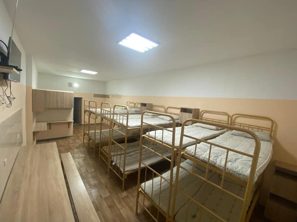 В Лукьяновском СИЗО отремонтировали камеры: фото до и после