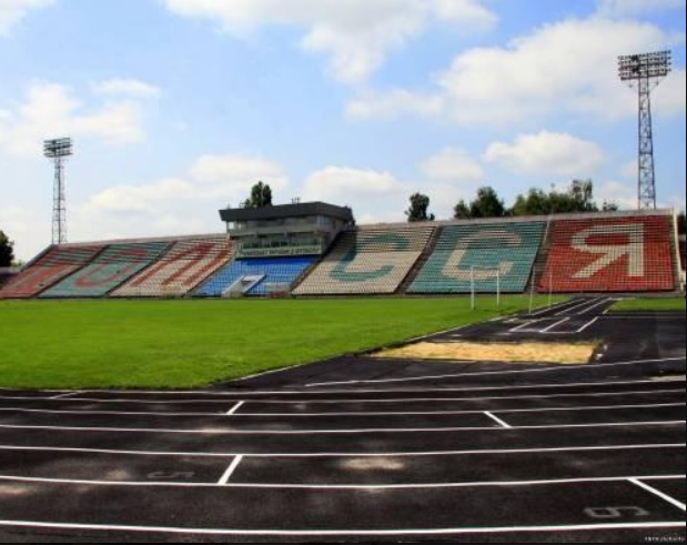 В Україні відремонтували ще один стадіон: як він виглядає до і після реконструкції