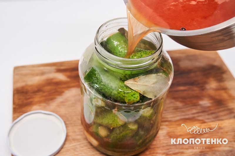 Клопотенко раскрыл секрет идеальных огурцов с кетчупом чили: вкус &quot;взорвет&quot; ваши рецепторы!