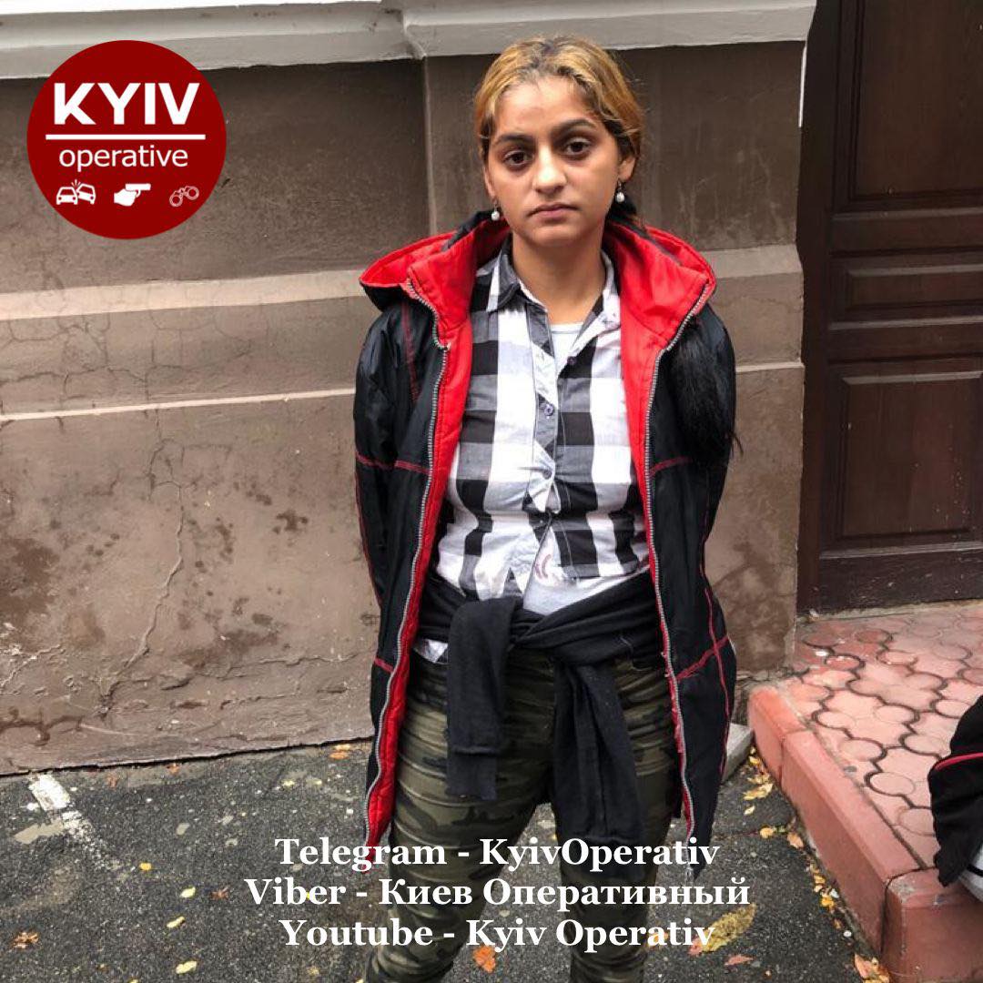 Одна отвлекает, другая прикрывает, третья крадет: в Киеве поймали банду воровок