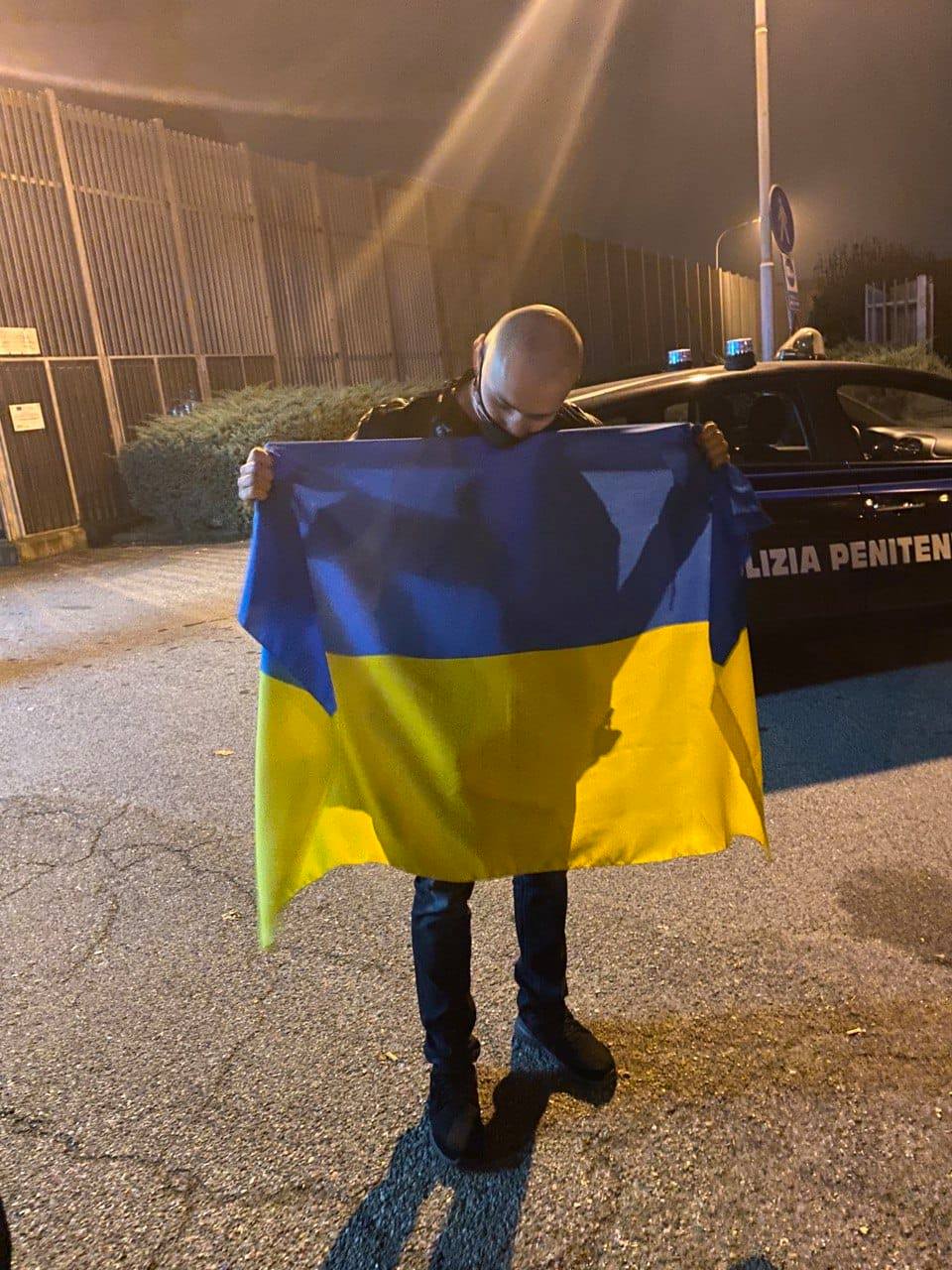 Марків летить в Київ: з'явилися яскраві фото