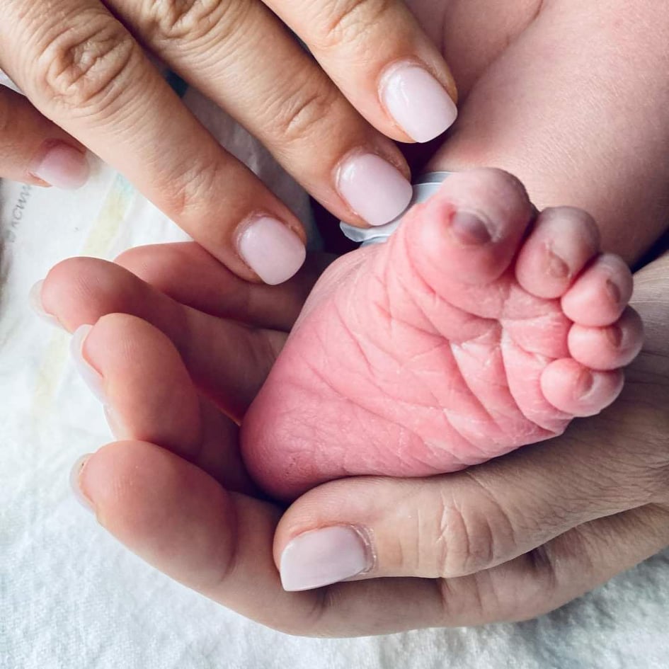 Українська чемпіонка світу вперше стала мамою: ніжне фото з синочком