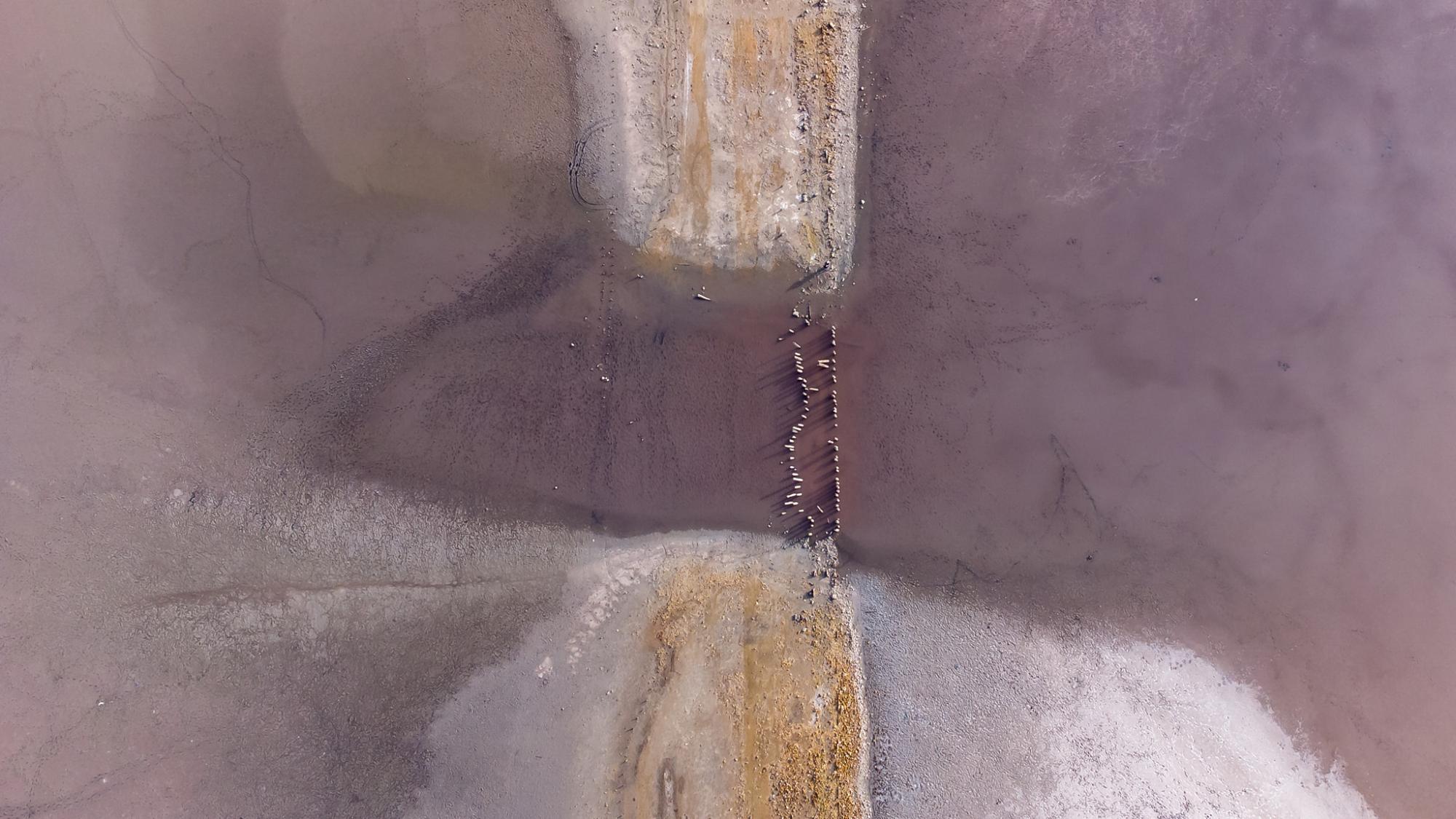 В Украине нашли "марсианские пейзажи": в эти фото сложно поверить