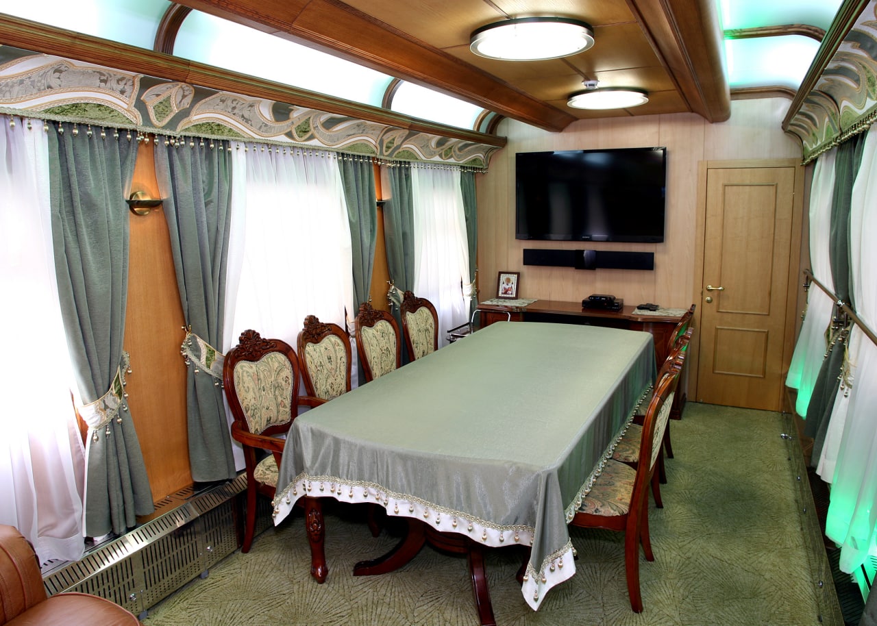 Кухня, спальня і душ: фото найрозкішніших вагонів Укрзалізниці