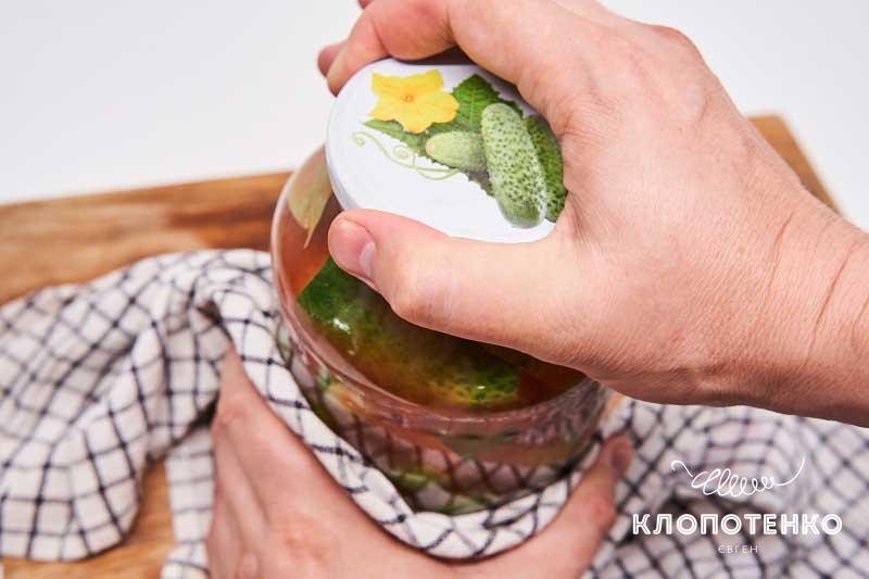 Клопотенко раскрыл секрет идеальных огурцов с кетчупом чили: вкус &quot;взорвет&quot; ваши рецепторы!