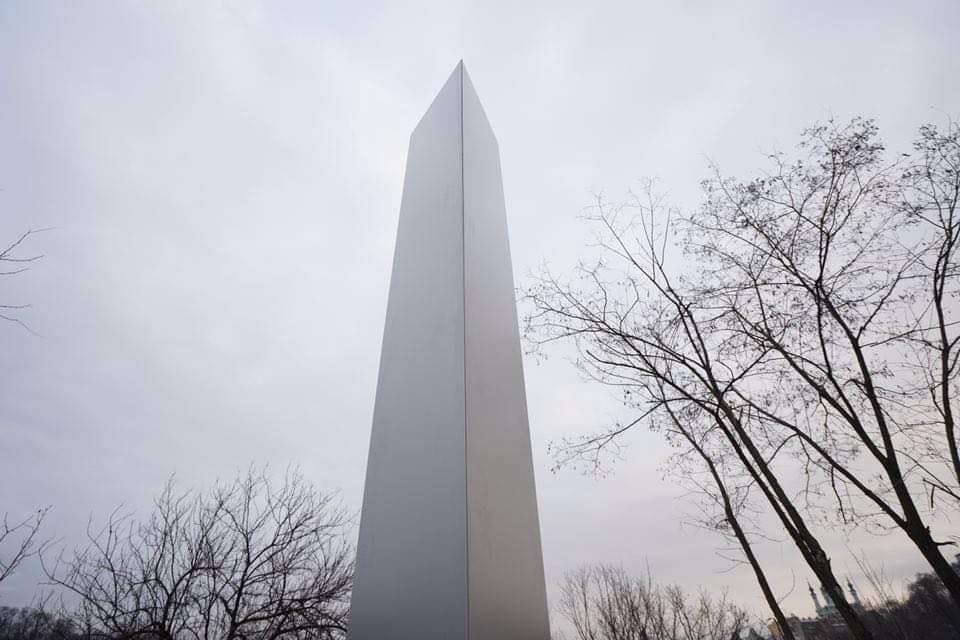 В Киеве заметили загадочный монолит на месте, где жил Хорив