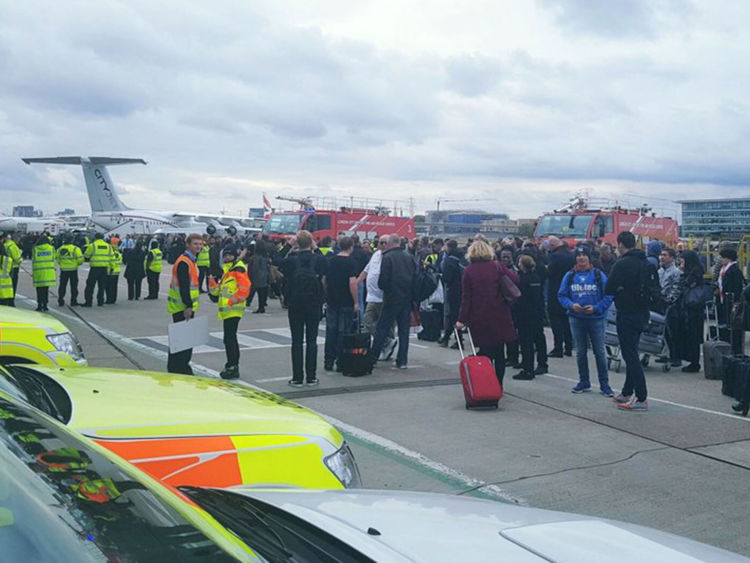 З аеропорту Лондона евакуювали близько 500 людей через &quot;хімічний інцидент&quot;