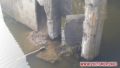 снаряд с полигона попал в мост в Житомирской области