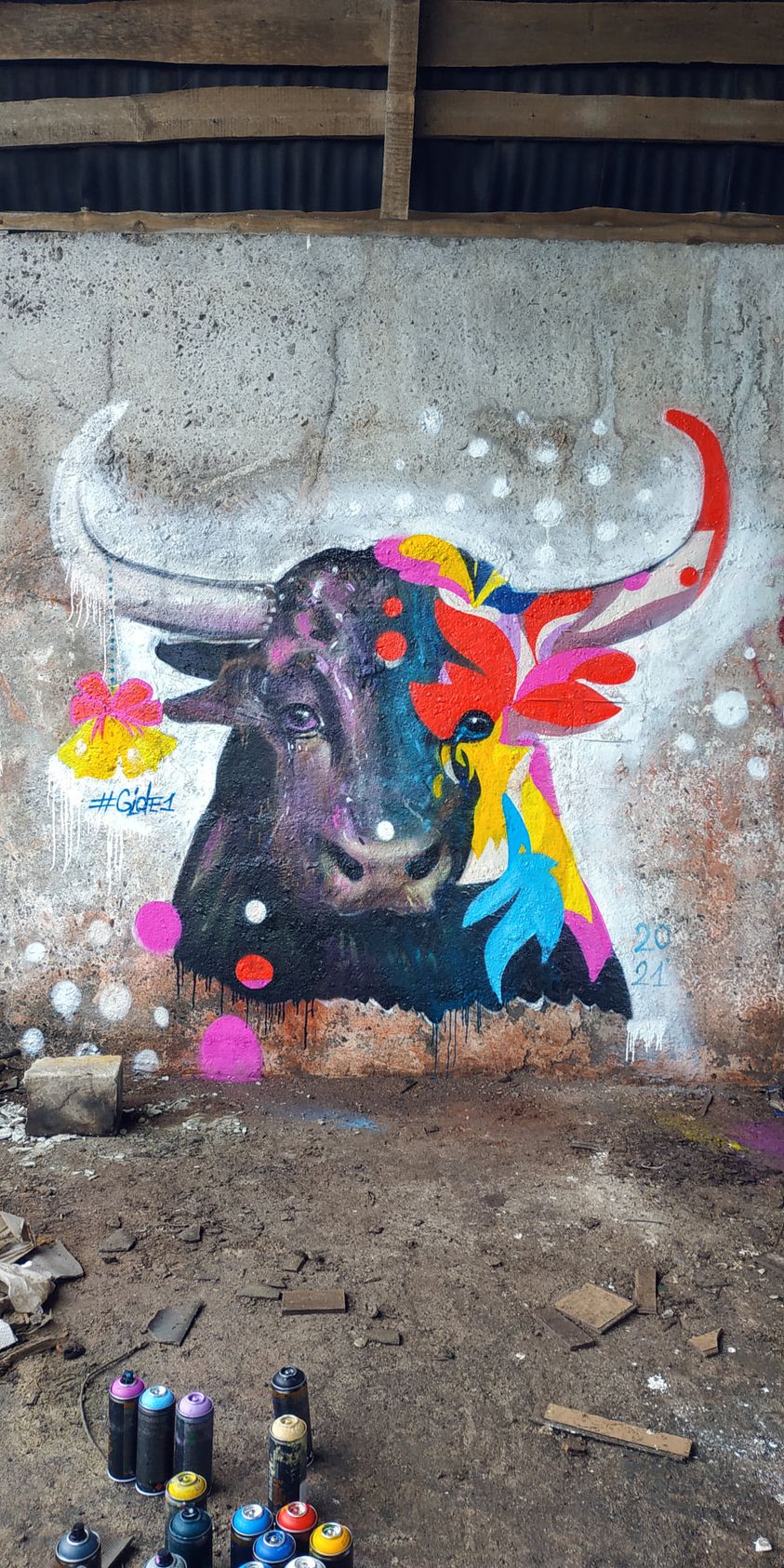 У центрі Києва з'явився барвистий мурал, присвячений 2021 року (фото)