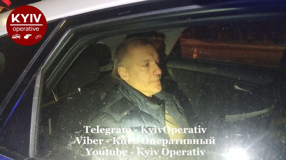 Под Киевом пьяный в стельку водитель чуть не убил семью с младенцем, фото 2