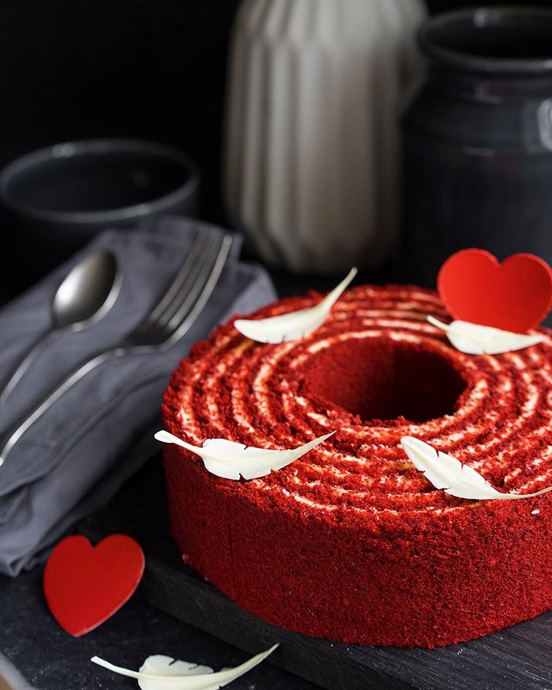 Червоний оксамит: "Ревізор" Юлія Панкова поділилася фірмовим десертом до Дня закоханих