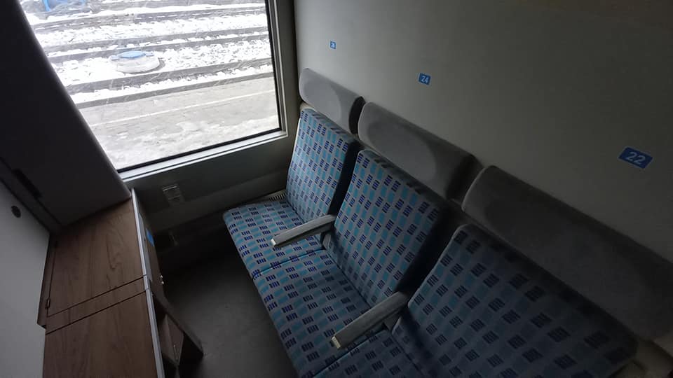 Як виглядають елітні купе в поїздах Укрзалізниці: окремі умивальники і монітори (фото)