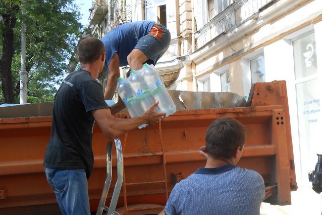 Труханів доручив відправити вантаж питної води в Ізмаїл