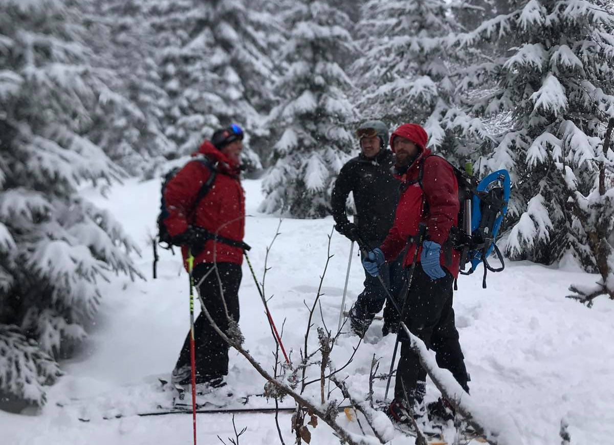 У Карпатах рятувальники знайшли туриста, який заблукав