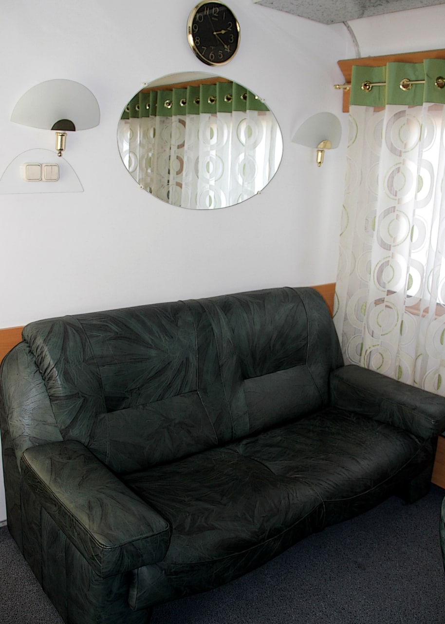 Кухня, спальня і душ: фото найрозкішніших вагонів Укрзалізниці