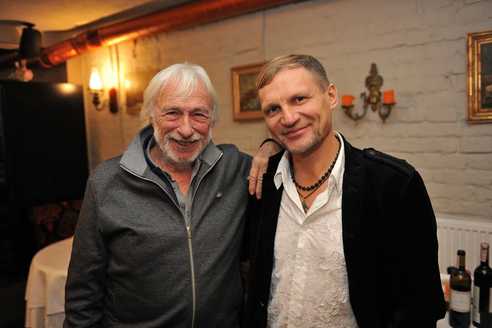Из музыканта в виноделы: Олег Скрипка о новой страсти в жизни и дружбе с Пьером Ришаром