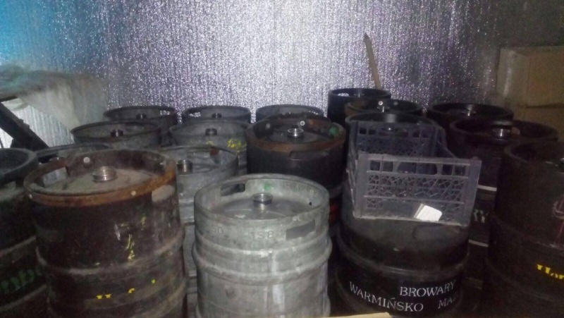 Під Маріуполем виявили цех з виготовлення контрафактного алкоголю