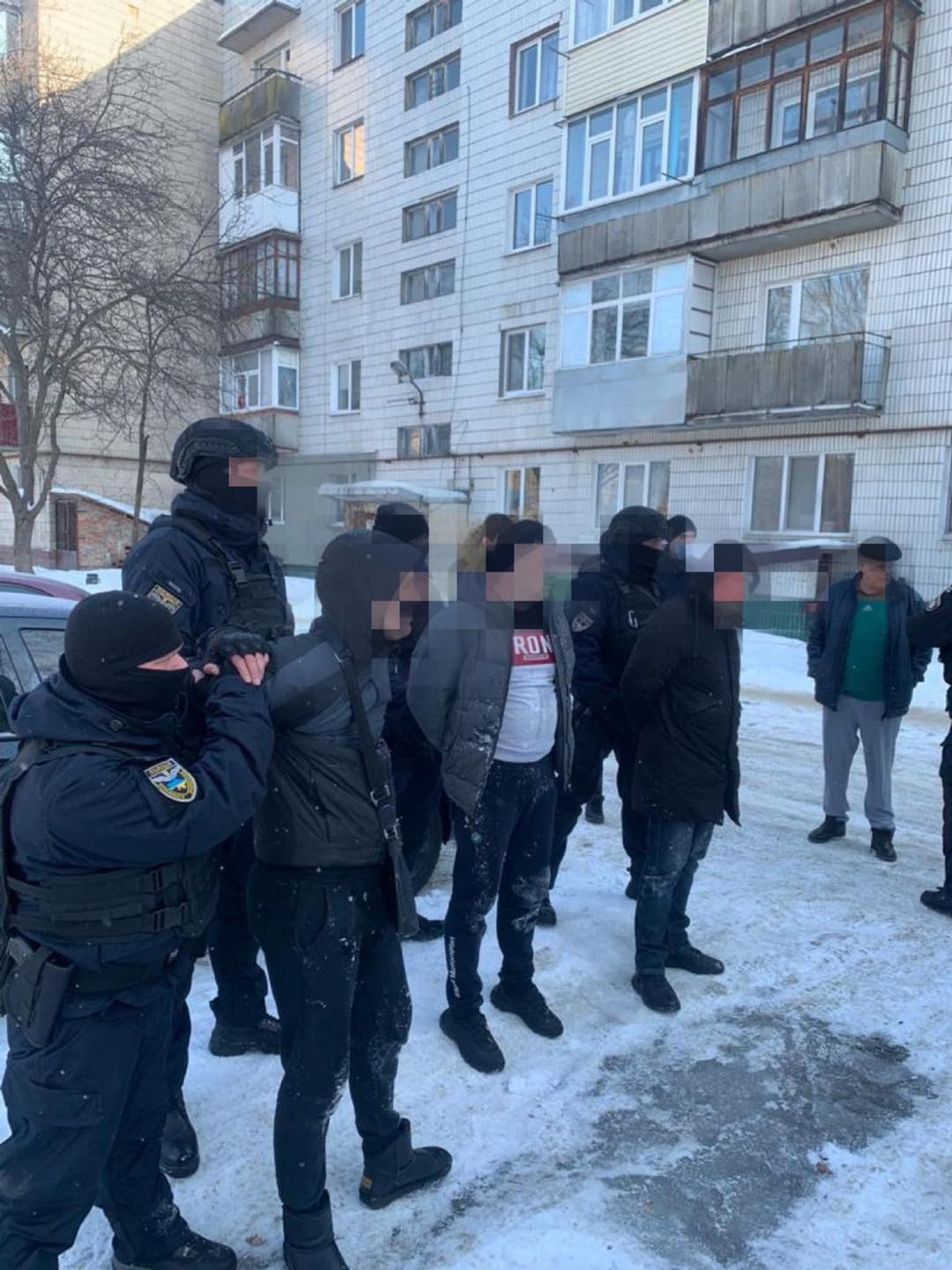 В Украине повязали мошенников, которые продавали &quot;евробляхи&quot;: видео задержания