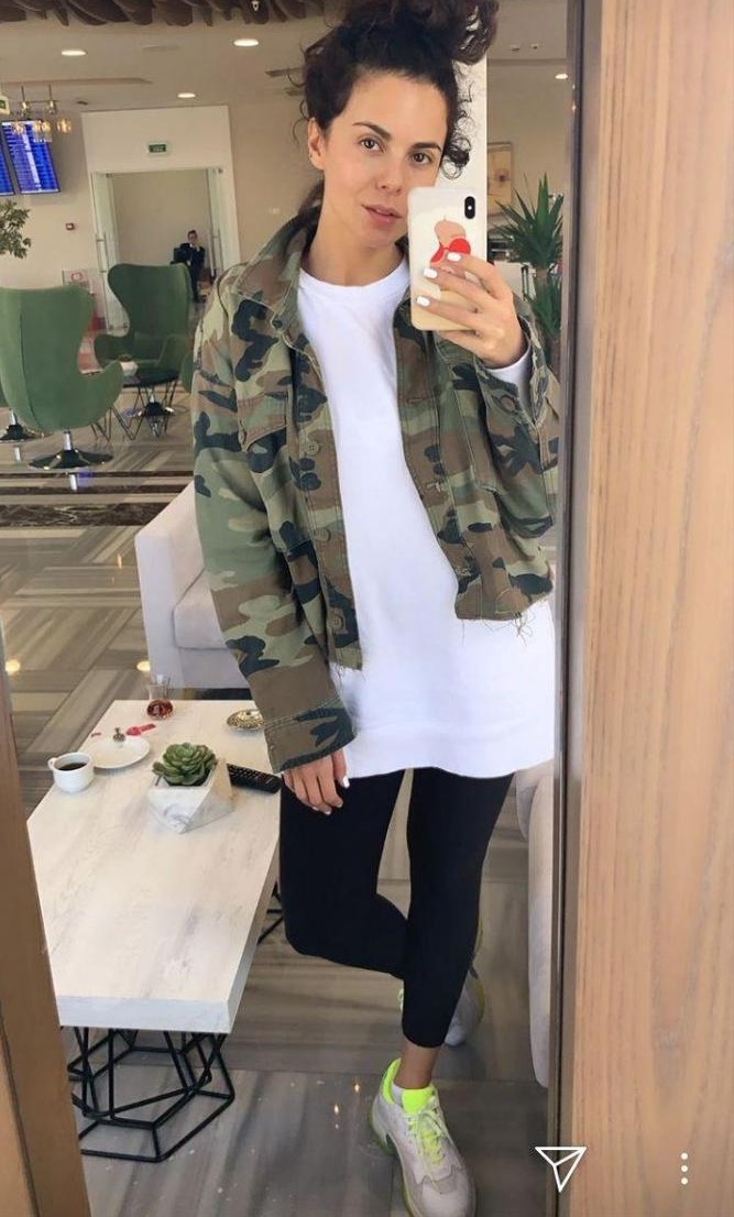 Настя Каменських вирушила з Потапом в Туреччину і засвітила пляжні фото