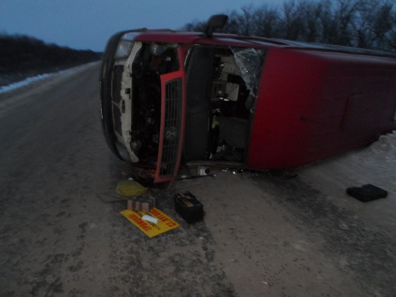 В Луганской области перевернулся автобус, есть пострадавшие
