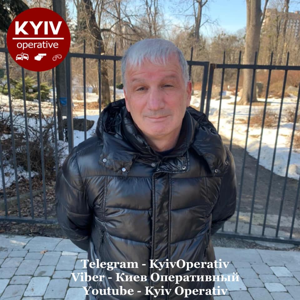 У Києві затримали банду іноземців, які обкрадали людей за схемою &quot;підсід&quot; (фото)