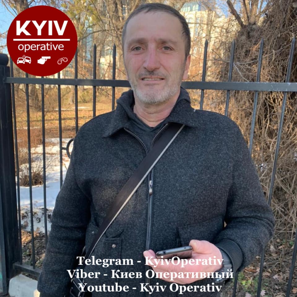 У Києві затримали банду іноземців, які обкрадали людей за схемою &quot;підсід&quot; (фото)