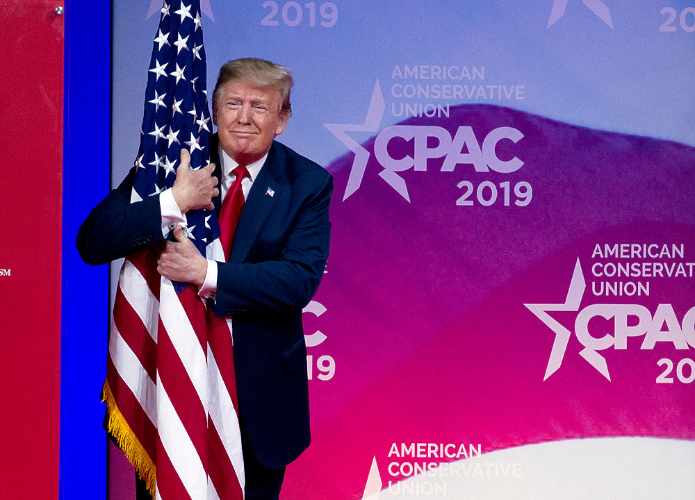 Дональд Трамп залишає Білий дім: найсмішніші фото і відео 45-го президента США