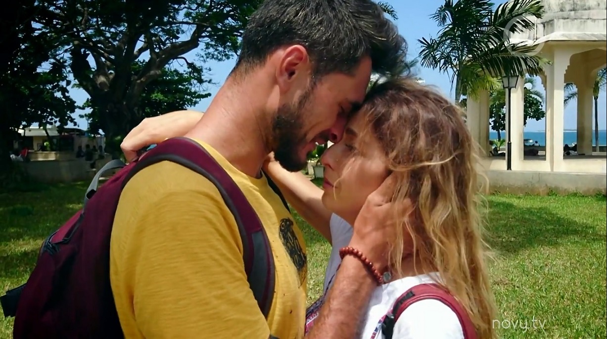 Украинец на Занзибаре рвал доллары на глазах у местных жителей: "придурки какие-то"