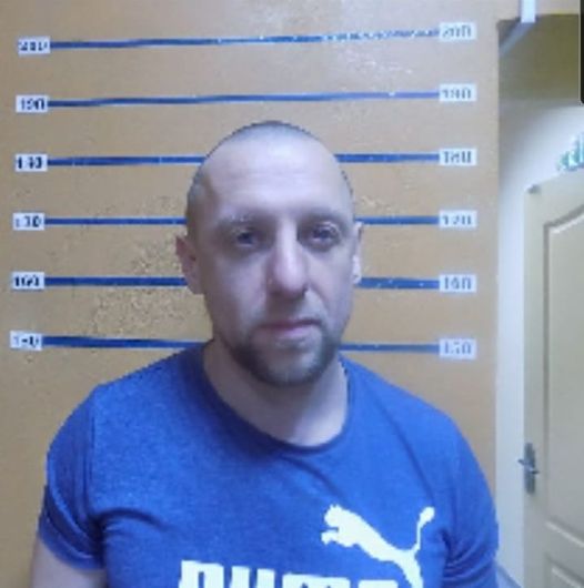 Бросил гранату в полицейских и сбежал: в Луганской области объявили спецоперацию