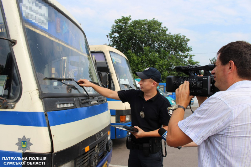 У Нацполіції назвали кількість несправних автобусів, виявлених під час перевірок