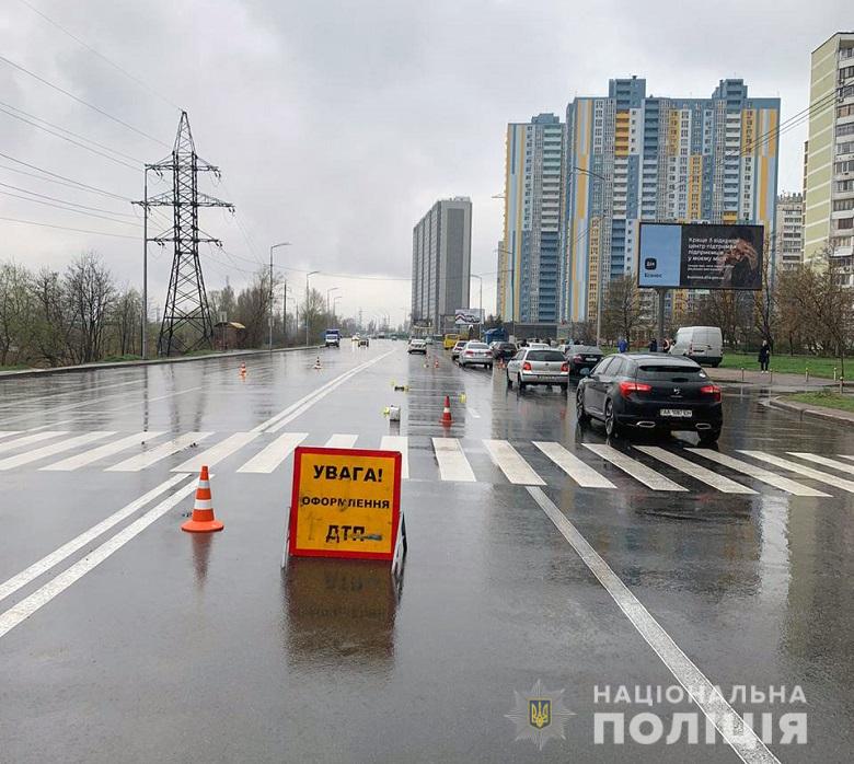 У Києві водій маршрутки збив на смерть жінку біля пішохідного переходу