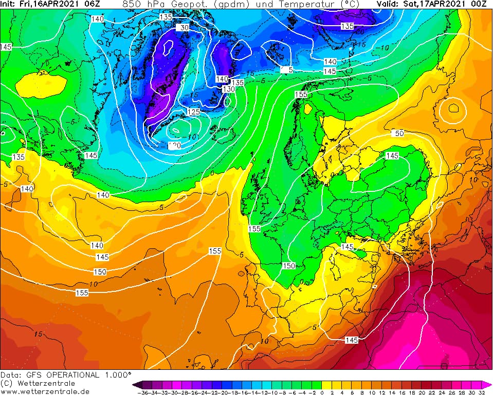Заморозки і дощі: синоптики засмутили прогнозом на вихідні