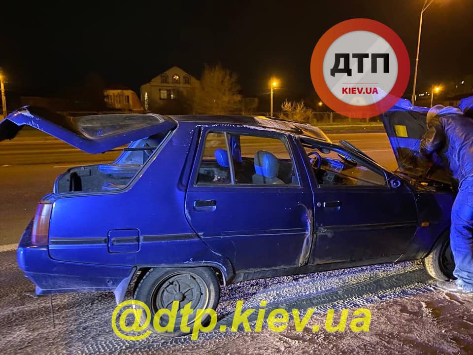 У Києві водій влаштував лиху ДТП: кубинська сигара і пляшка горілки на двох