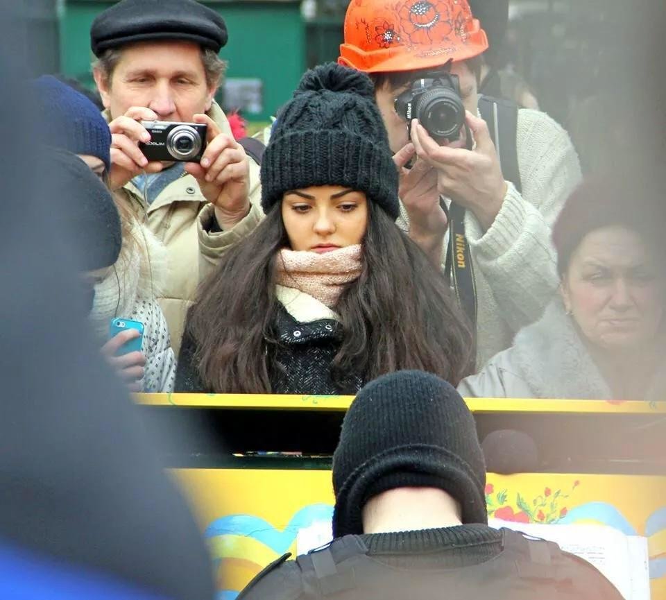 Учасниця конкурсів краси захищає Україну: фото найкрасивішої дівчини на фронті