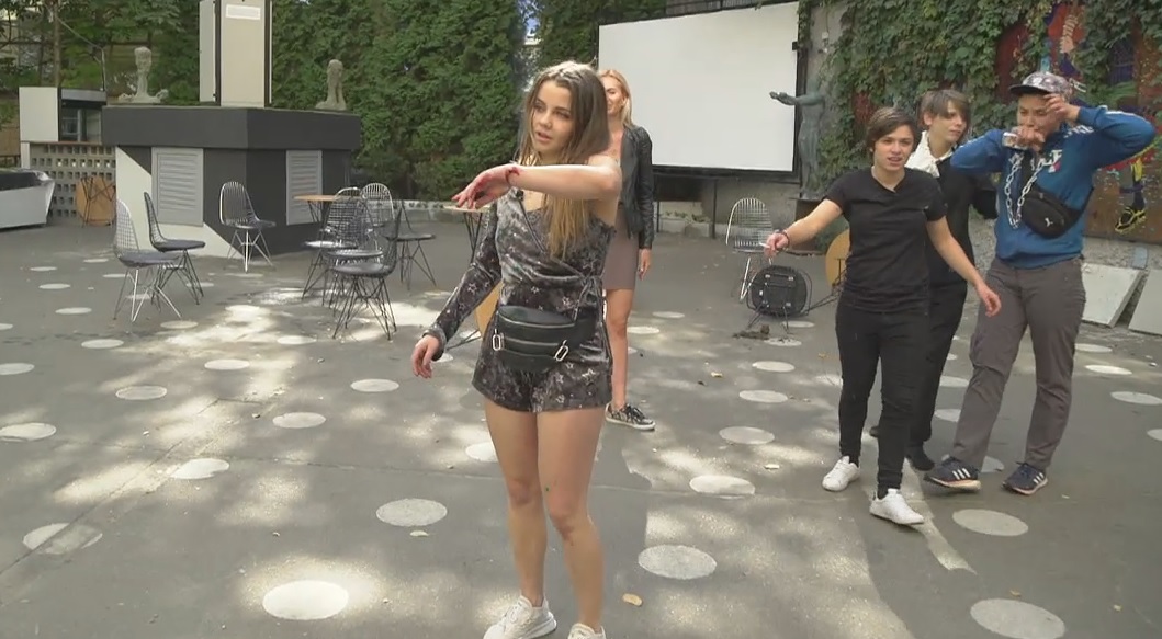 Участница шоу Від пацанки до панянки 4 сломала руку в первый же день проекта (фото)