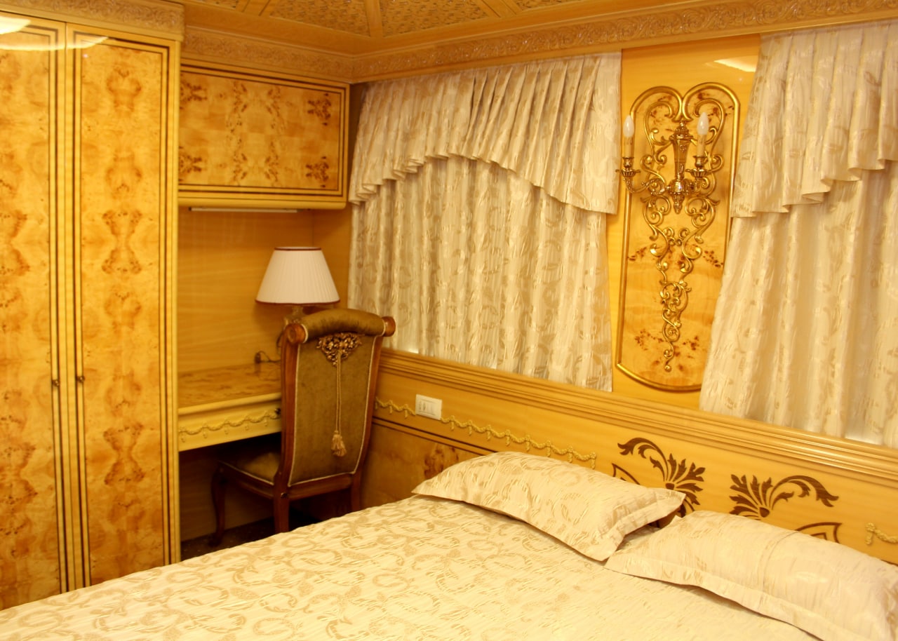 Кухня, спальня і душ: фото найрозкішніших вагонів Укрзалізниці