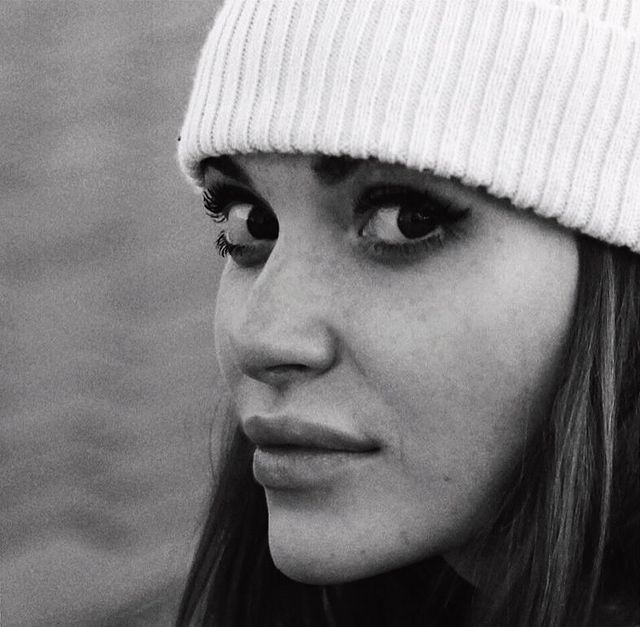 Не нашла моральных сил: Слава Каминская с болью высказалась об отношениях с отцом