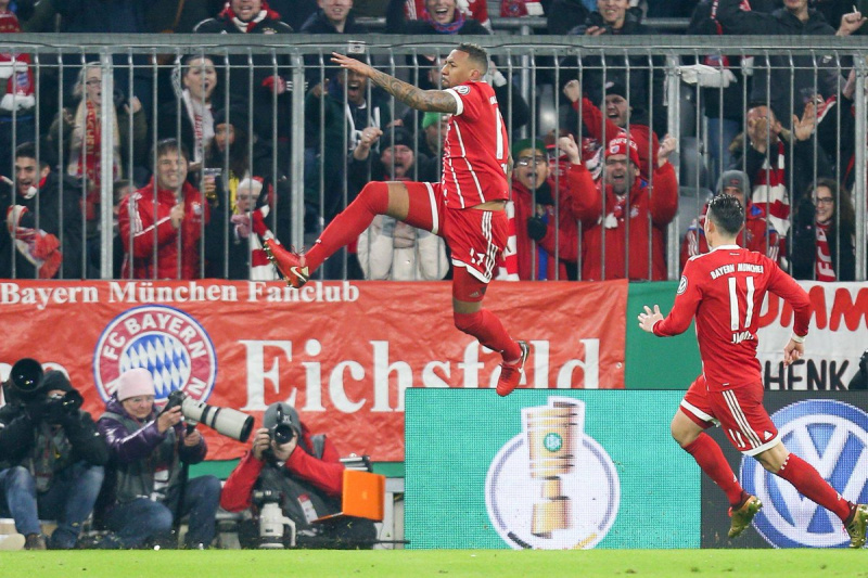 Бавария - Боруссия Д 2-1: видео голов и обзор матча