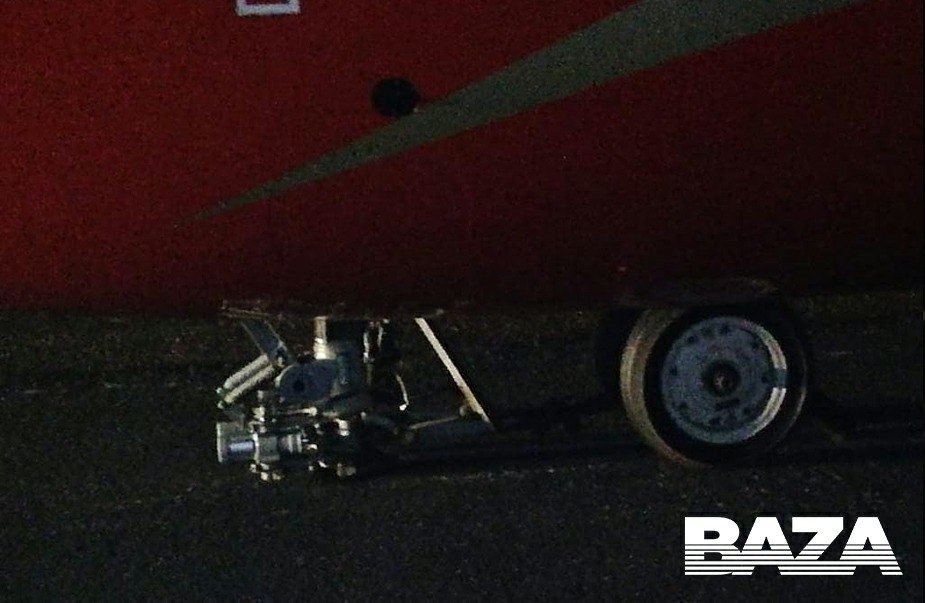 У Росії сталася НП з літаком з пасажирами на борту: лікарі тікали