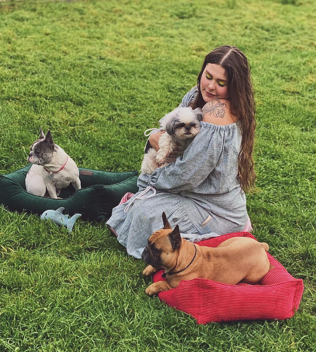 Солистка KAZKA рассказала, кто мог ей купить дом: "осуществилась моя мечта"