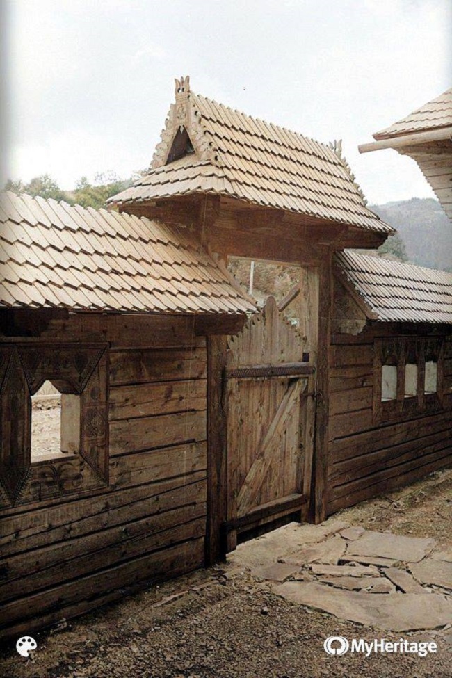 Где и как отдыхали украинцы 100 лет назад: уникальные цветные фото