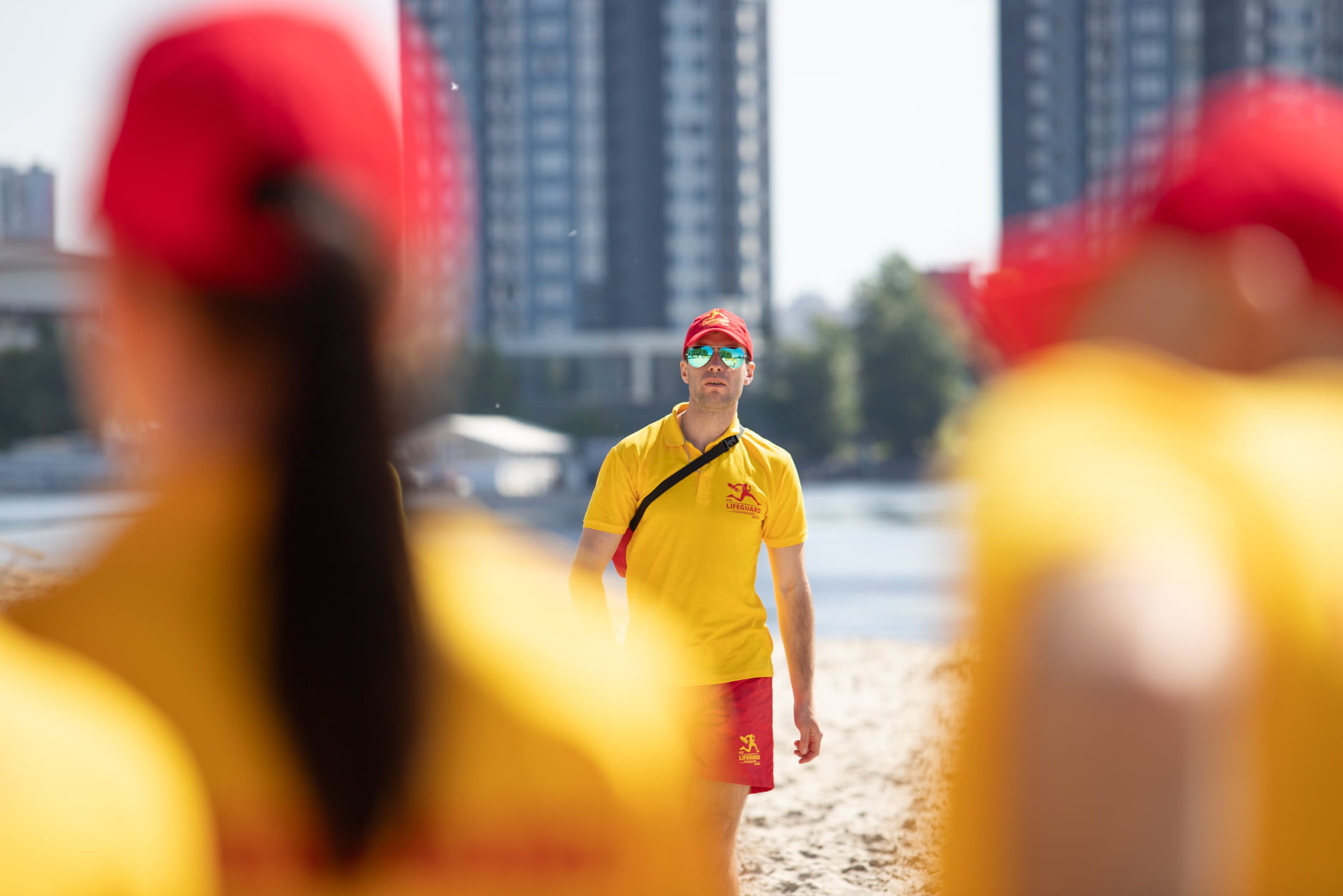 Ось так виглядають лайфгарди в Києві: крутіші, ніж рятувальники Малібу!