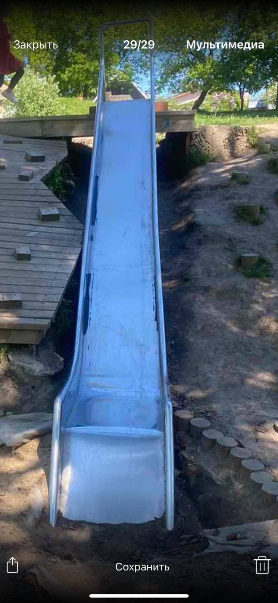 В Ровно ребенок лишился пальца после катания на горке: &quot;сколько же можно терпеть?&quot;