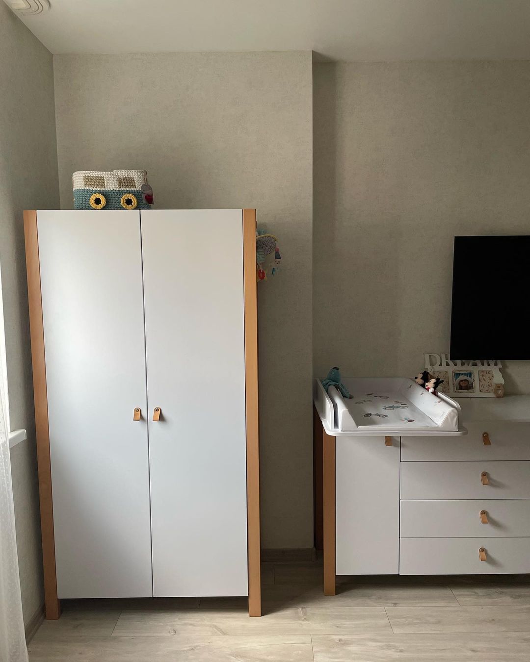 Беременная жена Виктора Павлика показала, какую детскую подготовила для сына (фото)